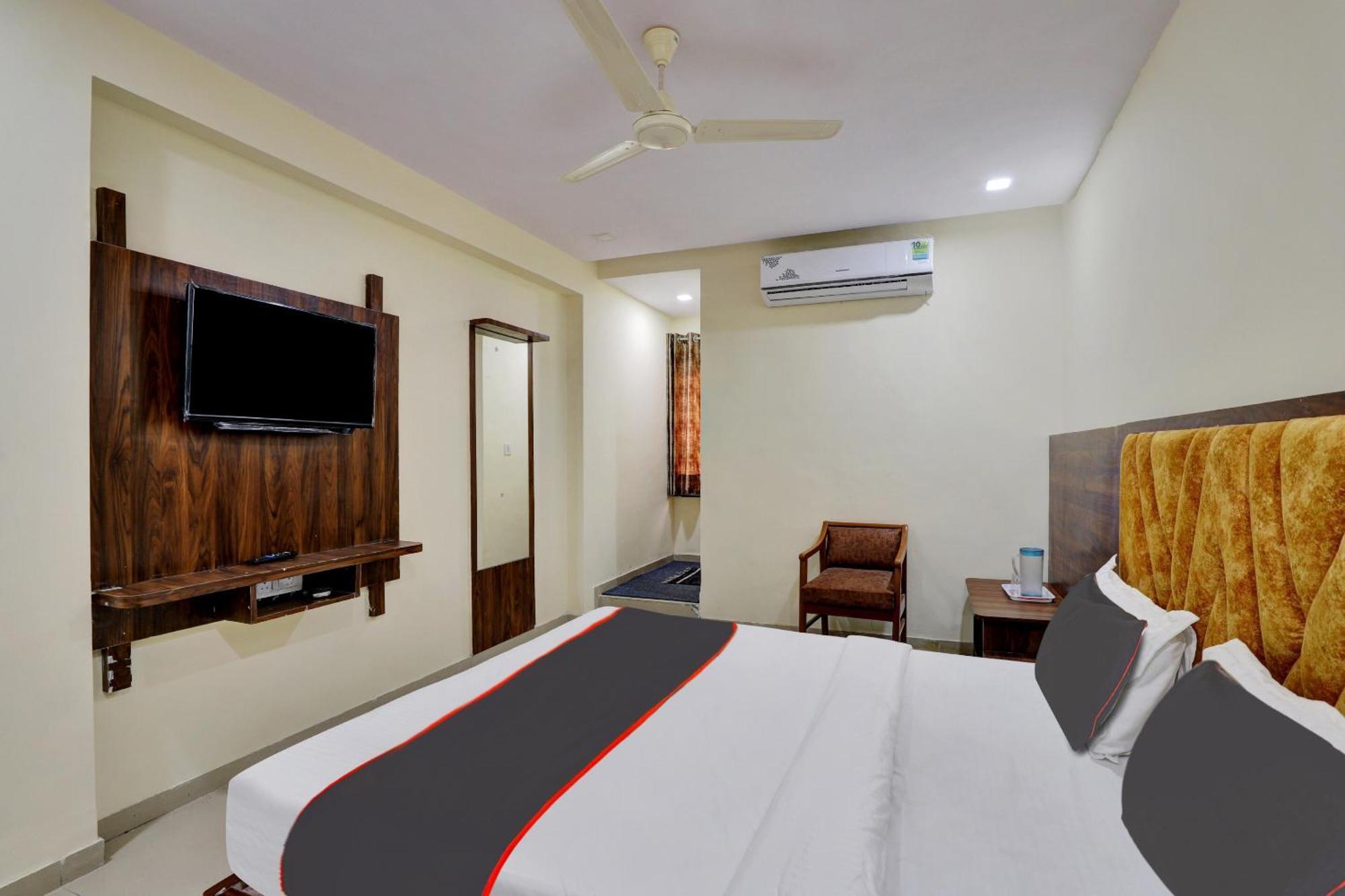 Hotel O Neelkamal 阿穆达巴 外观 照片